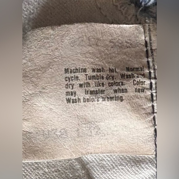 Vintage Levi’s Orange Tab Jean Shorts - Picture 5 of 6